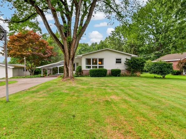 5516 Swanville Rd, Erie, PA 16506