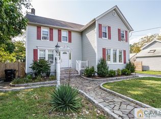 294 East Rd, Belford, NJ 07718