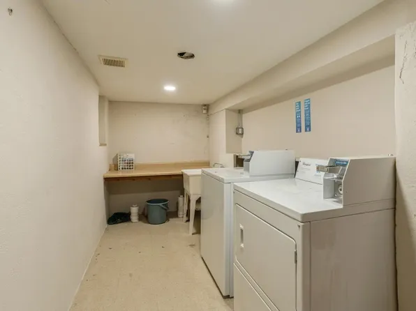 40 Beacon Avenue image 9 of 20