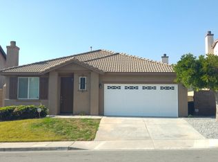 6932 Catawba Ave, Fontana, CA 92336