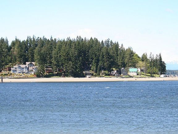 4th image of 710 210th Avenue Kp N