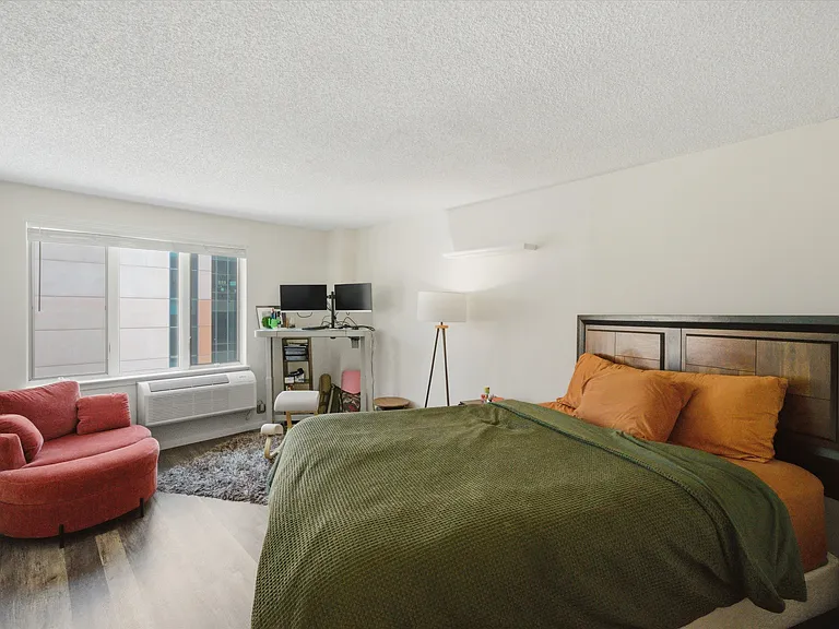 801 S Plymouth Ct #713 — Photo 13