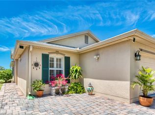 561 Grand Canal Dr, Poinciana, FL 34759