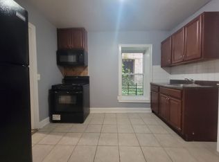131 W 54th St #7E, Bayonne, NJ 07002