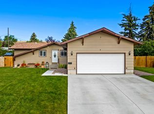 909 Avenue B NW, Great Falls, MT 59404
