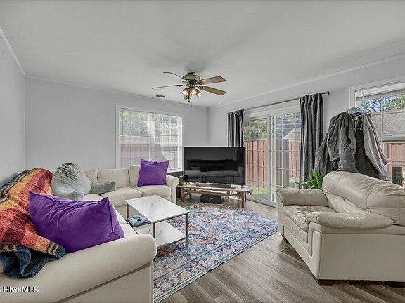 3rd image of 1107 Pine Grove Drive