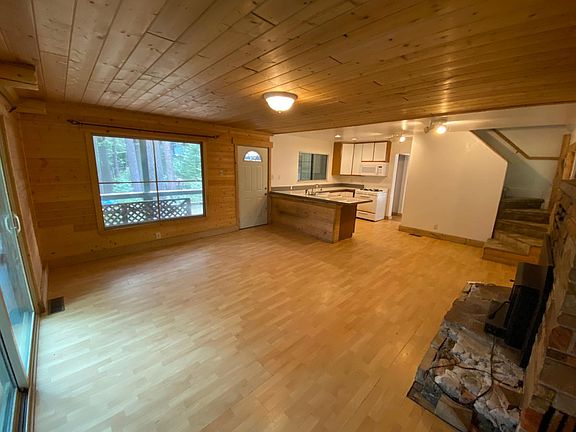 2nd image of 78 Margaret Dr