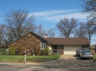 10520 W Bartlett Ct, Wichita, KS 67212
