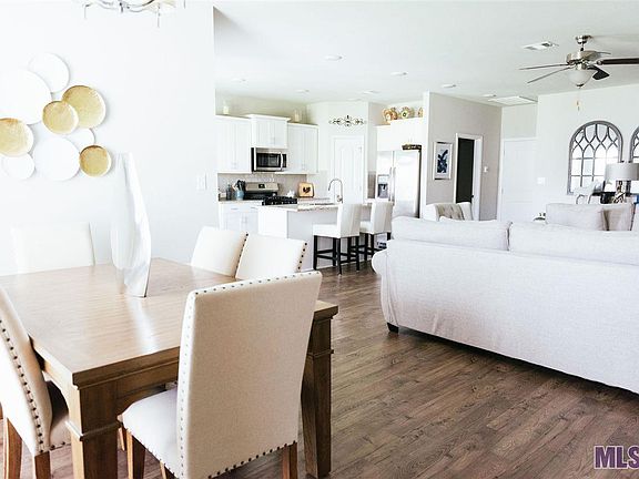 2nd image of 1254 Meridian Dr