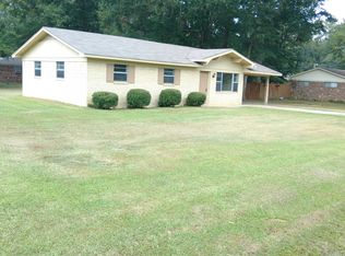 420 Woodward St, Amory, MS 38821