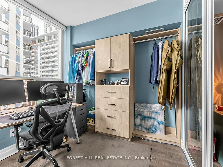70 Alexander St #804 — Photo 21