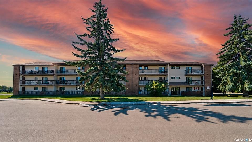 1st image of UNIT 310-215 Tait PLACE