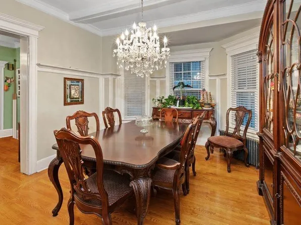 8210 Fort Hamiltn Parkway image 7 of 24