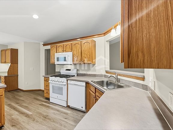 3rd image of 1197 Mastell Dr