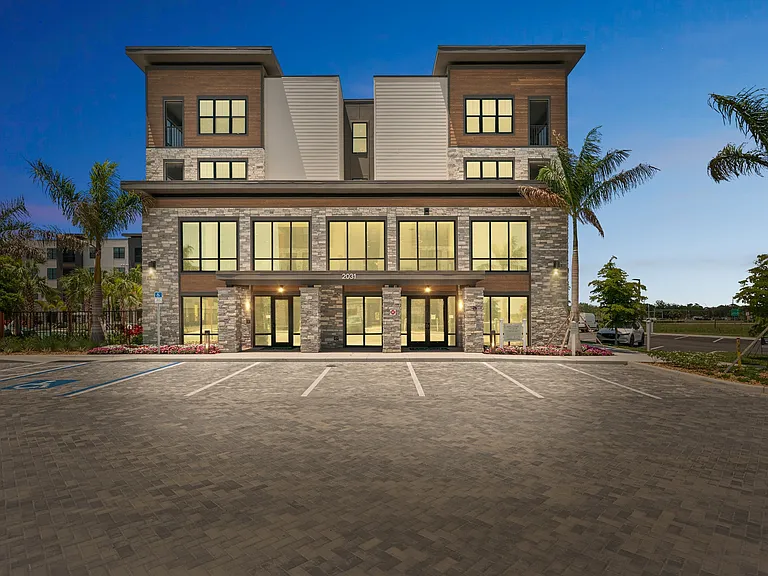 The Concord Luxury Apartments — Photo 7