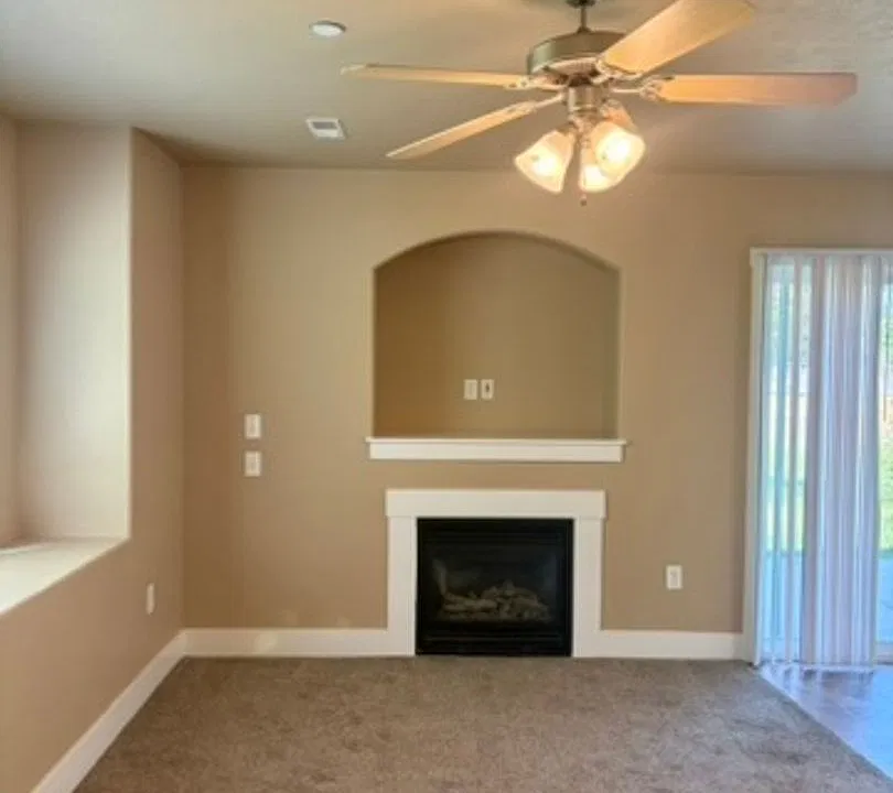 16692 N Investor Loop