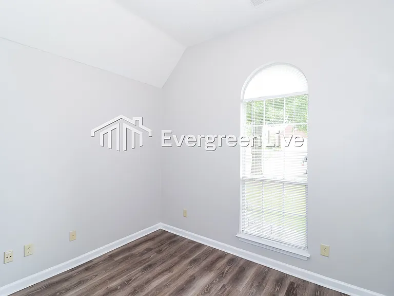 25 Spring Valley Dr — Photo 15