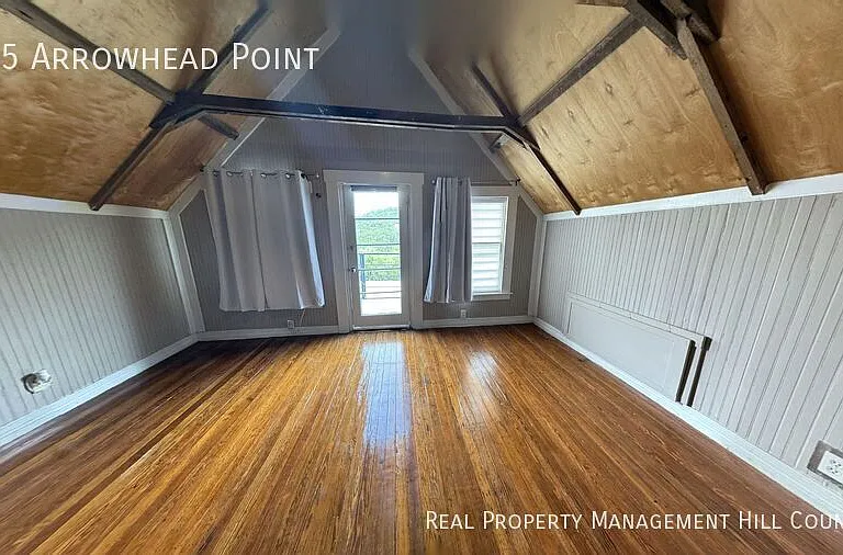 555 Arrowhead Point — Photo 10