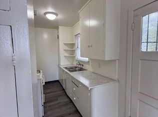 712 E Santa Barbara St, Santa Paula, CA 93060
