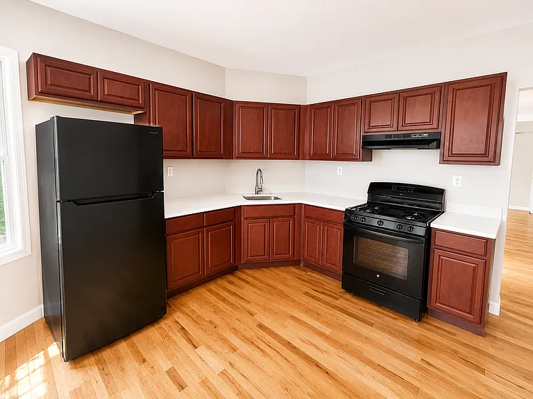 25 Salem St #2 — Photo 1