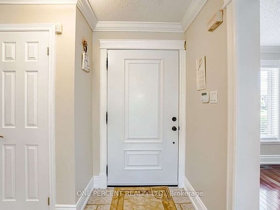 3rd image of 15 Beaverhall Rd