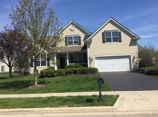 3242 Vinson Dr, Lewis Center, OH 43035