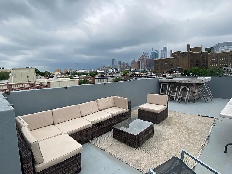 1114 Hall St — Photo 19