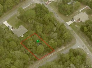 2789 W Manitoba Pl, Citrus Springs, FL 34433