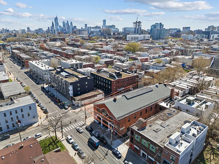 Carriage Car Lofts — Photo 12