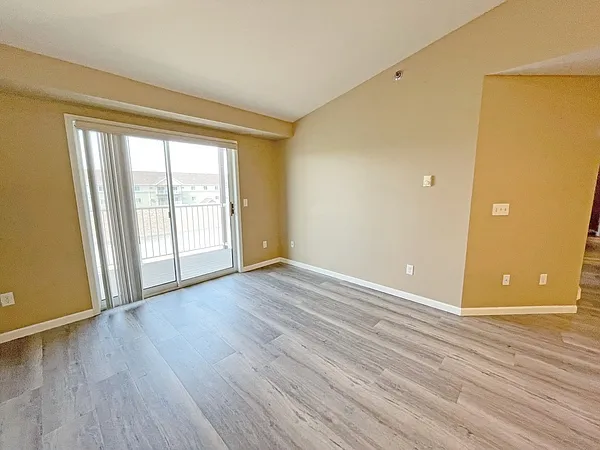 Minot Place Apartments — Photo 29