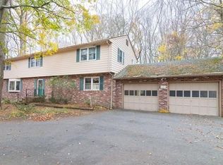 33 Colonial Way, Rehoboth, MA 02769