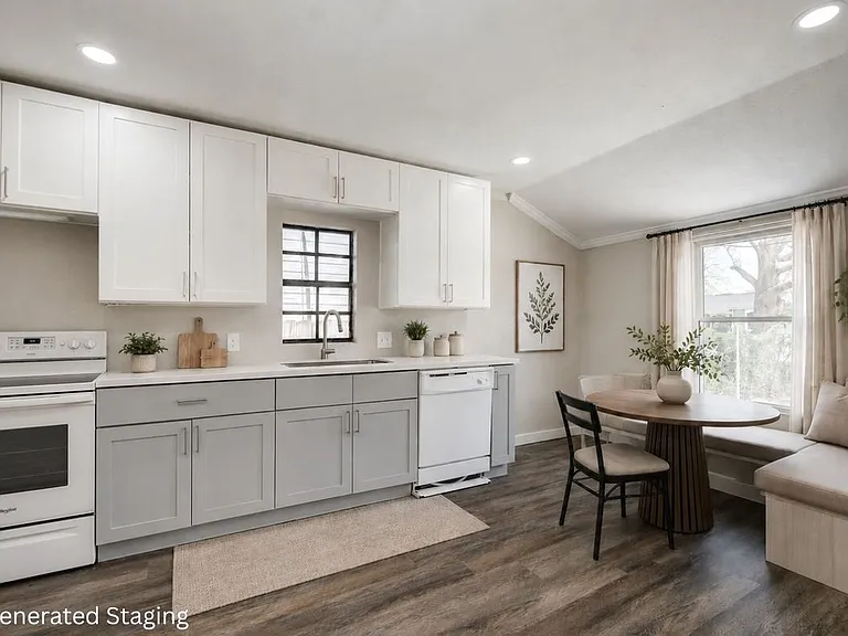 418 S Kansas St — Photo 4