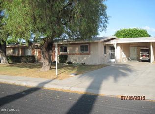 11040 N Coggins Dr, Sun City, AZ 85351