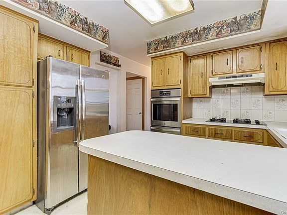 2nd image of 22 Marjorie Dr