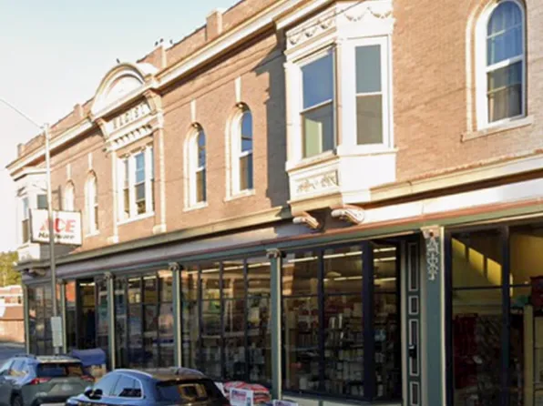 109 S Main St, Mascoutah, IL 62258