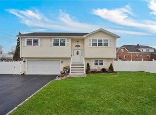 22 Terry St, North Providence, RI 02904