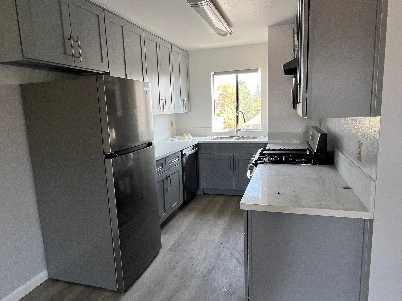 520 W Doran St — Photo 2