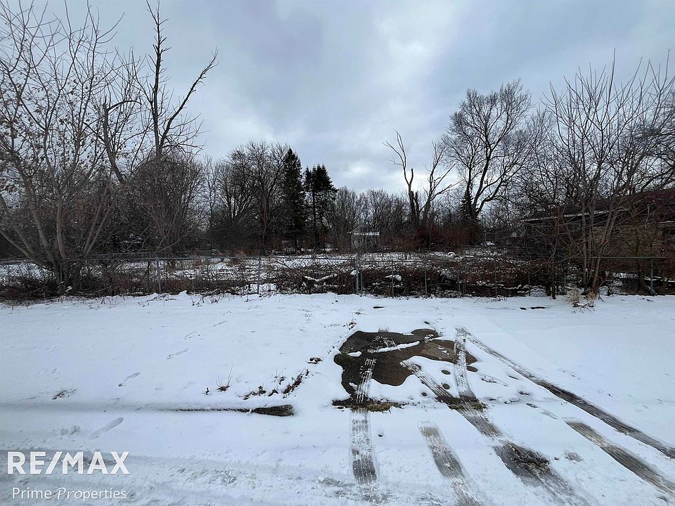 2nd image of 1499 W Juliah Ave