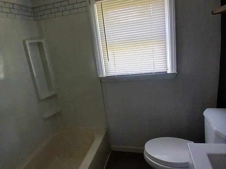 1910 Old Farmer Rd #1910 — Photo 7