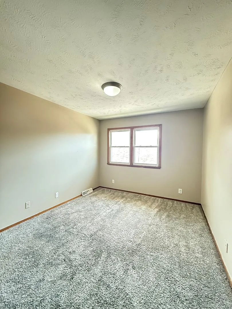 203 W 29th Avenue — Photo 4