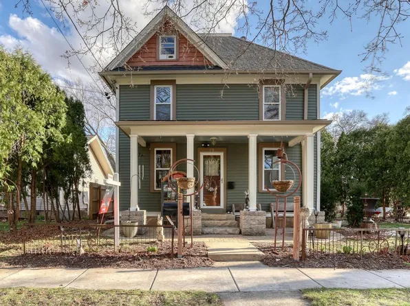 131 Oakland AVENUE, Mukwonago, WI 53149