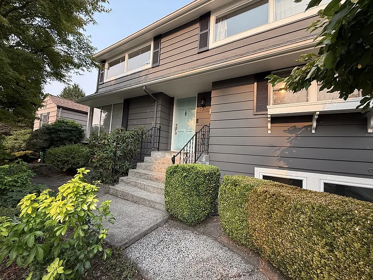 7301 53rd Ave NE — Photo 2