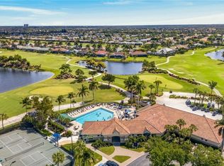 8809 Middlebrook Dr, Fort Myers, FL 33908