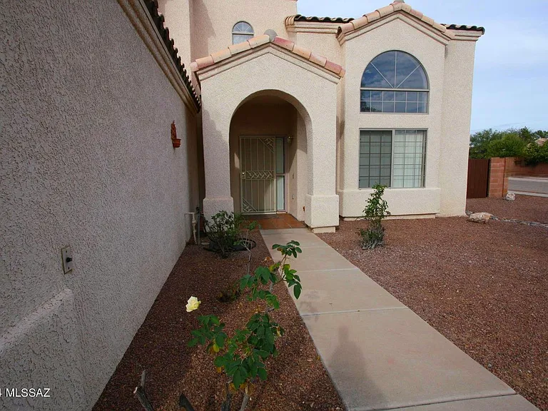 9465 N Elan Ln — Photo 3