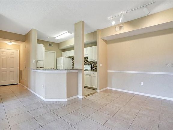 5th image of 5554 Metrowest Blvd #10