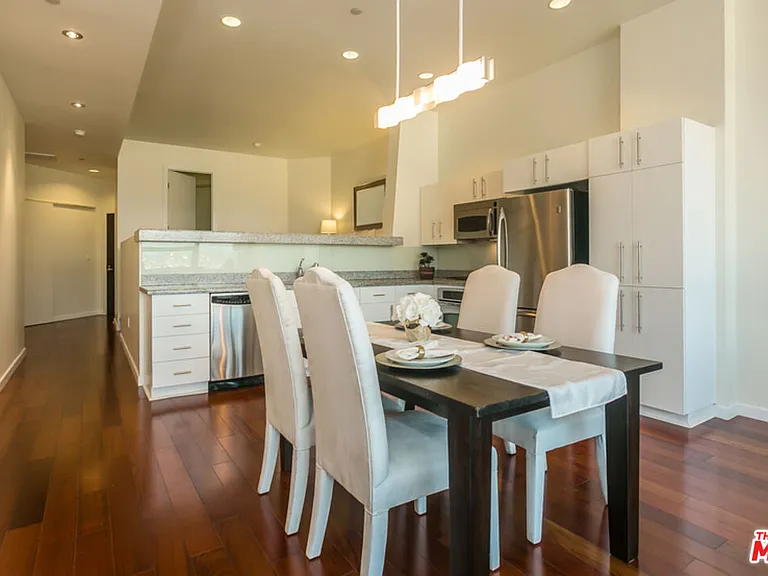 1100 Wilshire Blvd #3504 — Photo 7