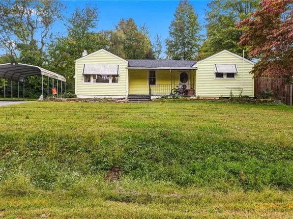 3200 Fleet St, Winston Salem, NC 27127