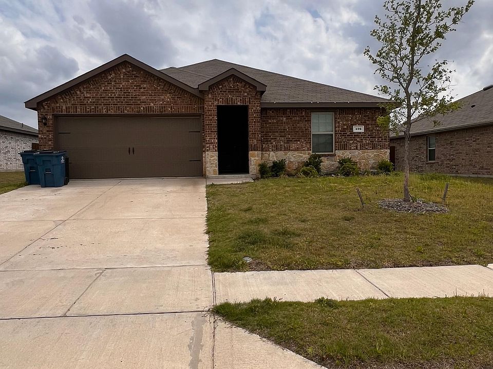 1st image of 406 Wagon Wheel Dr