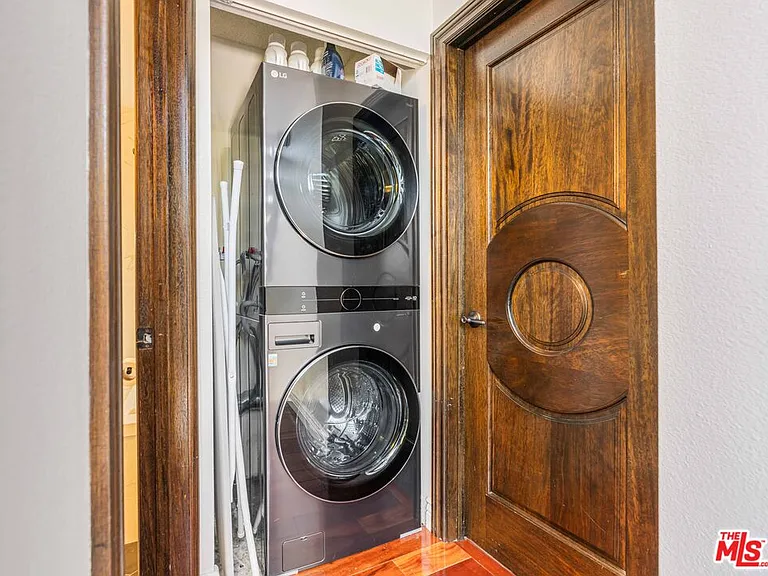 30 Reef St #2 — Photo 8