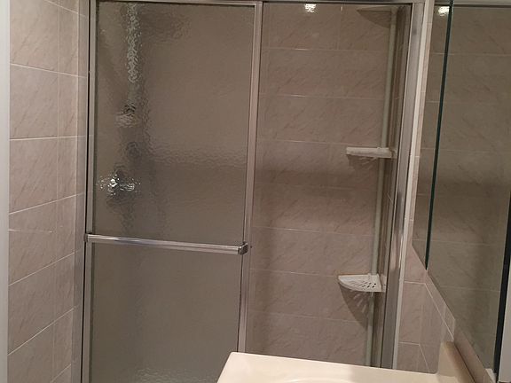 4th image of 2821 Batchelder St